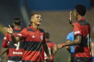 迪马：后卫韦斯利倾向加盟罗马，弗拉门戈要价至少2500万欧