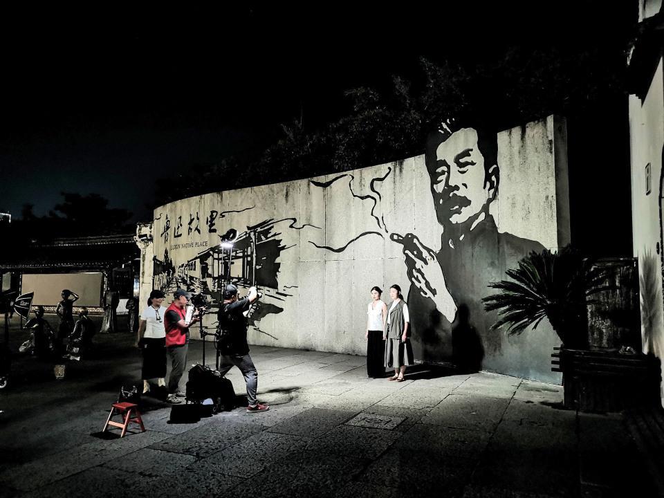 九游体育登陆入口-投诉鲁迅夹烟墙画当事人致歉