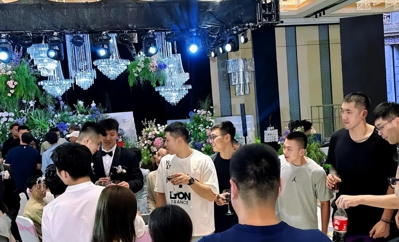 九游体育官网-郭凯大婚，小高身现奥体，山东男篮国内球员调整结束，萨姆纳来吗