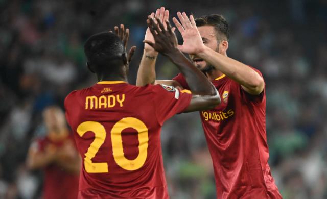 罗马战平贝蒂斯保留希望 伤大腿穆帅再催老板投资