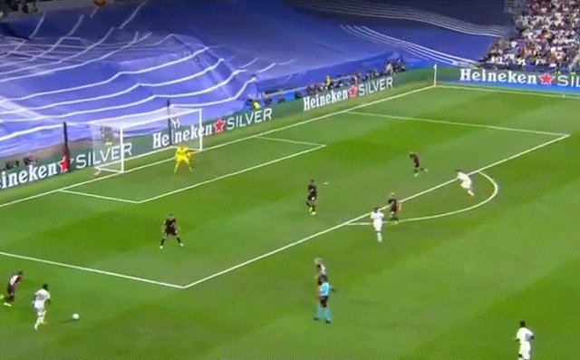 1663190841887053764.gif real-79.gif